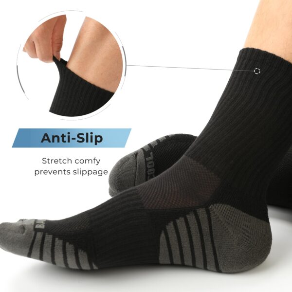 71IkgMdgMqL BAMBOO COOL Men's Crew Socks Athletic Running Sports Socks, Cushioned Moisture Wicking, Breathable Arch Support 6 Pack Black